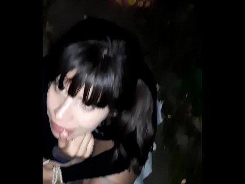 ❤️ Air an t-sràid penis swollen mar mhalairt air candy ️❌ Bhidio fucking leinn